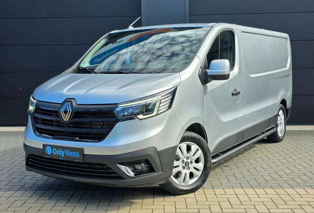 Renault 2.0 Blue dCi 30 L2 / Pro Edition / Camera / Automaat / 150 Pk / Led koplampen / Btw aftrekbaar