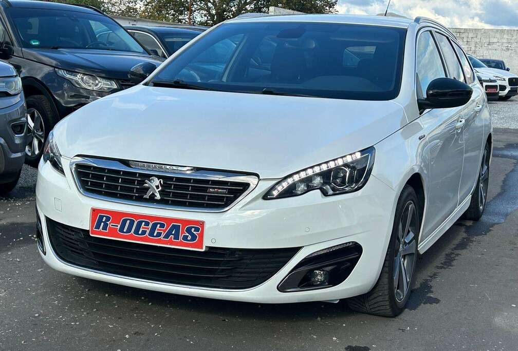 Peugeot 1.2i GT Line LED/NAVIGATION/CAMERA