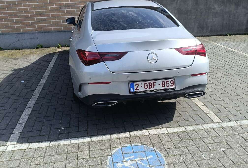 Mercedes-Benz Coupé 7G-DCT AMG Line