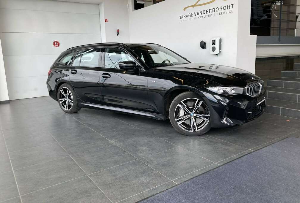 BMW BMW 330I X-DRIVE  M-SPORT TOURING 245PK AWD AUTOMAAT