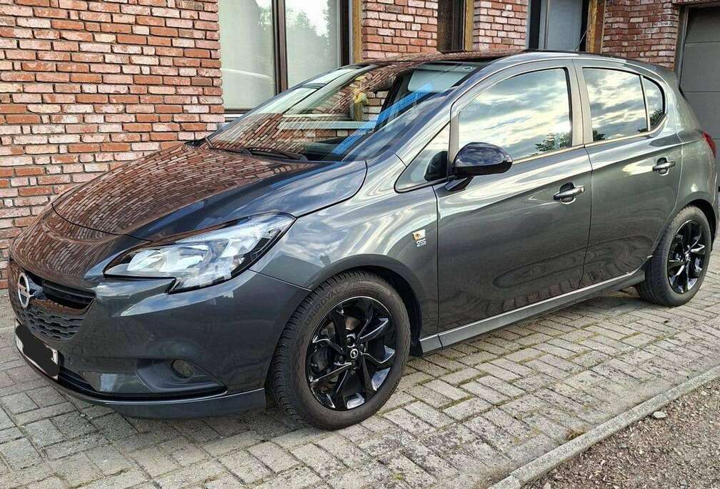 Opel Corsa 1.4i Black Edition