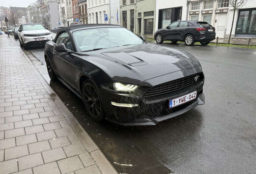 Ford 2021 Mustang Convertible 2.3 Eco Boost 55 years edition full option