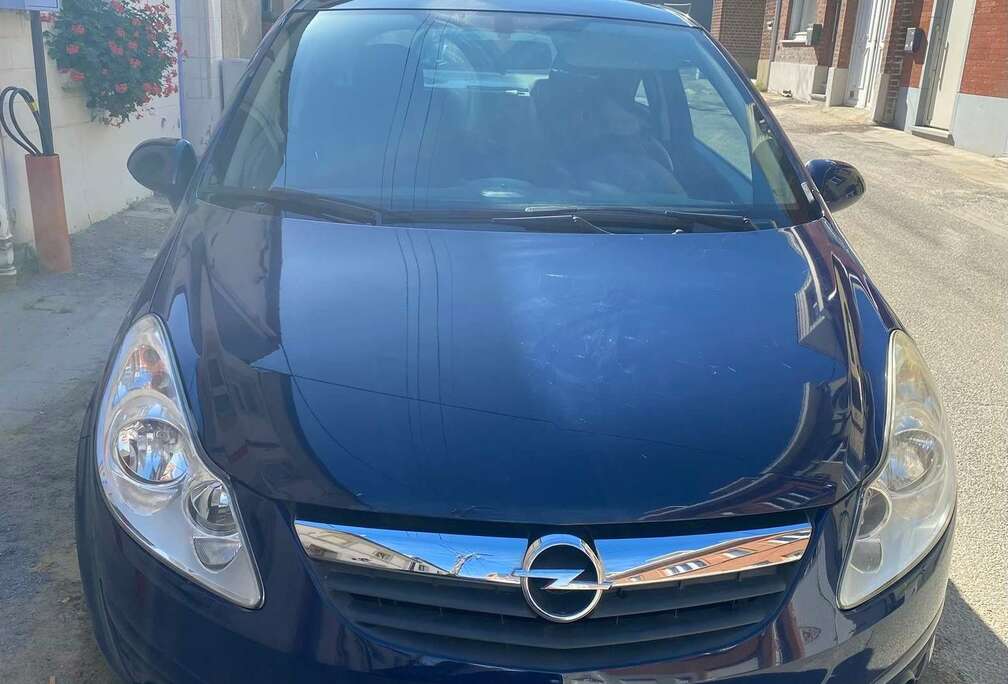 Opel Corsa 1.2i Essentia