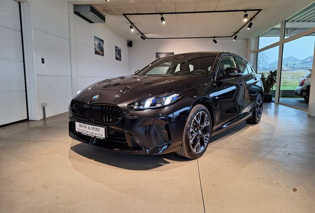 BMW 120i /M-SPORT/CAMERA/CARPLAY/GARANTIE