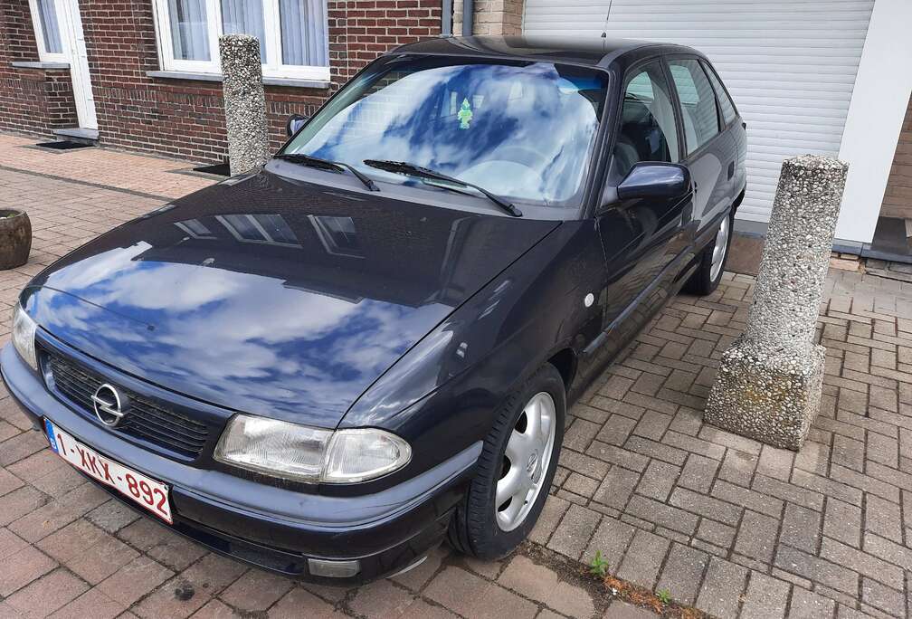 Opel Astra Elegance