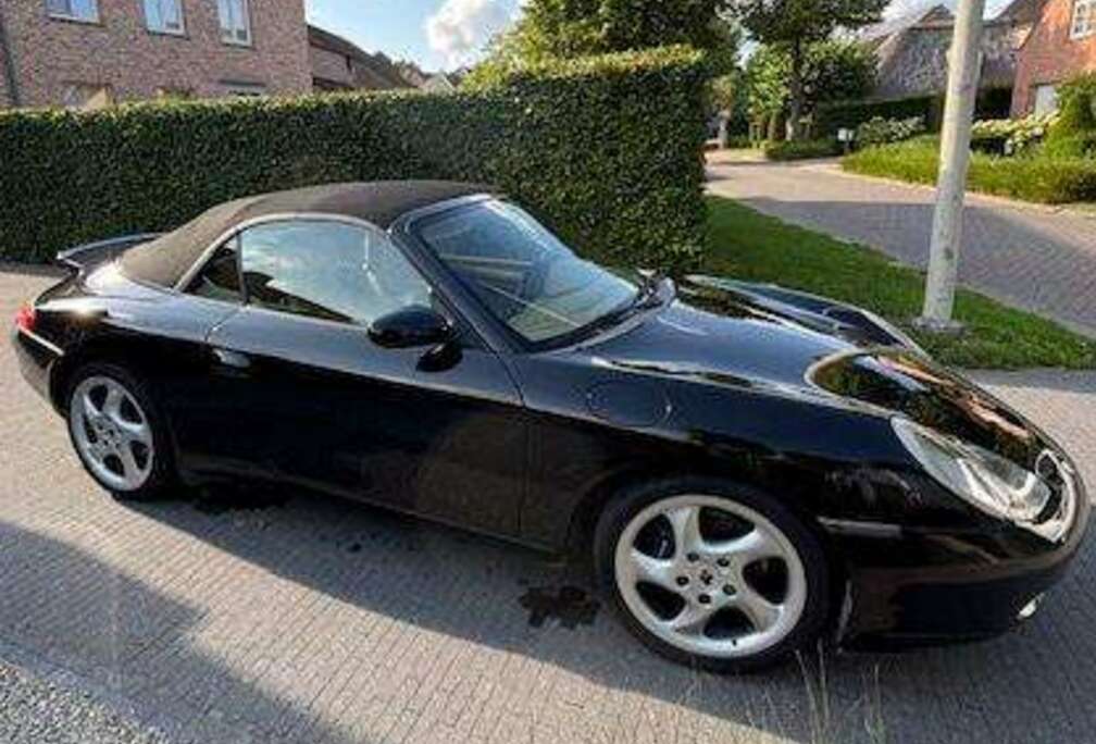 Porsche 911 Carrera Cabrio