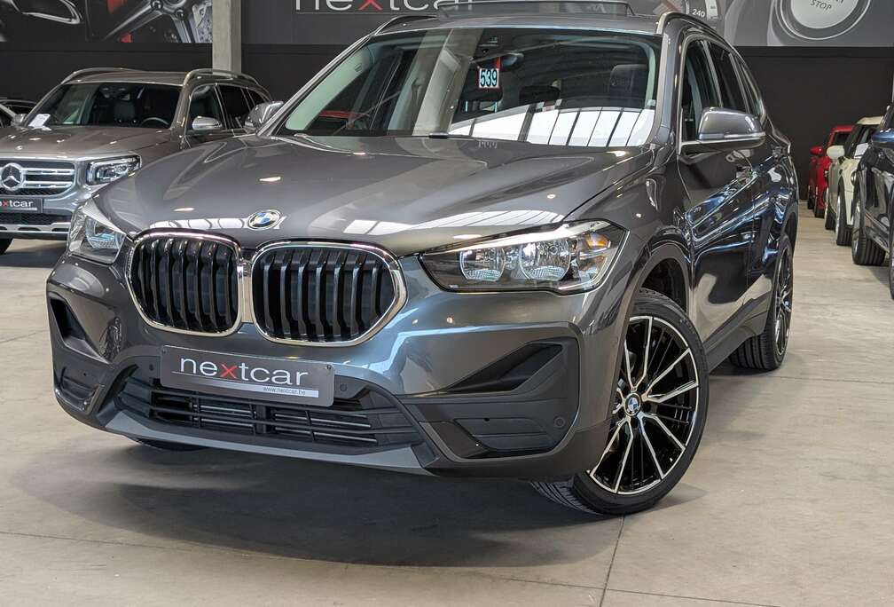 BMW 18i sDrive *TOIT PANO-NAVI PRO-CARPLAY-CAMERA*