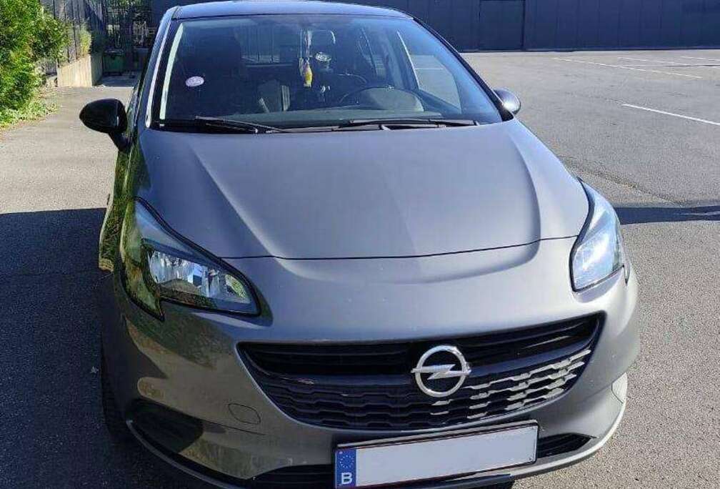 Opel Corsa 1.2i Essentia