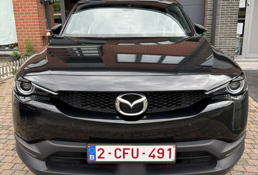 Mazda 35.5 kWh e-SKYACTIV Skydrive