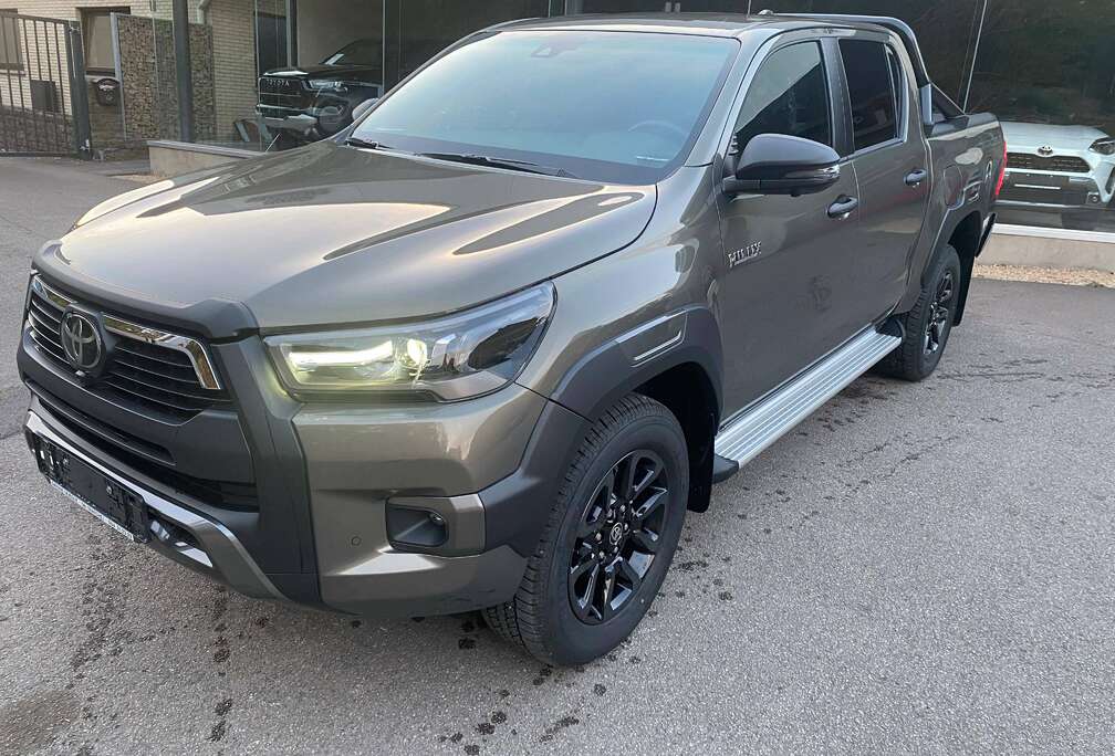 Toyota 2.8 D-4D 4WD Invincible