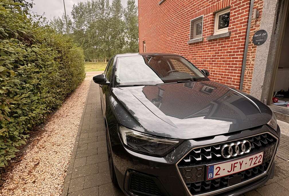 Audi Sportback 25 TFSI