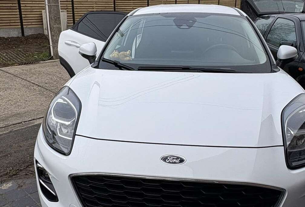 Ford 1.0 EcoBoost Hybrid TITANIUM