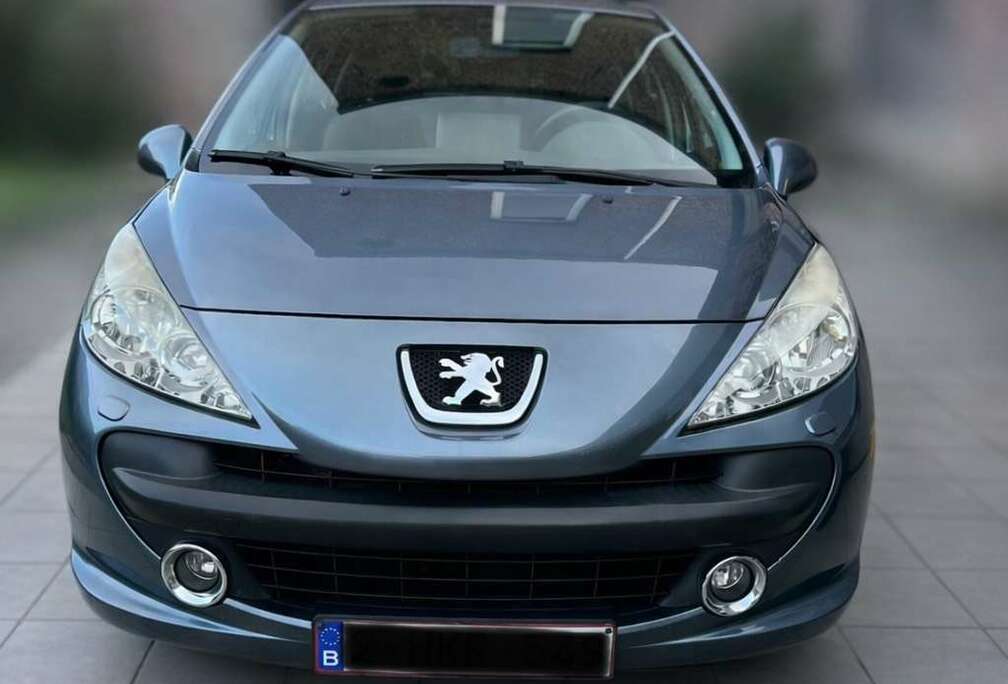Peugeot 1.4i Trendy