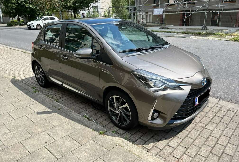 Toyota Yaris 1.5i VVT-i Hybrid Lounge E-CVT