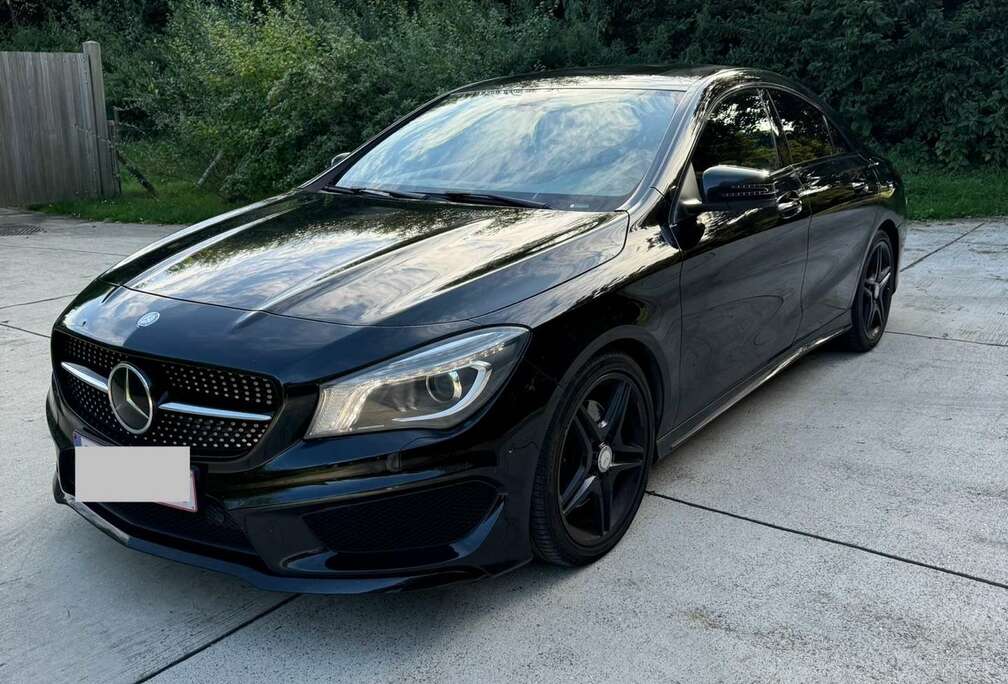 Mercedes-Benz MERCEDES CLA 220 CDI AMG Line - FULL BLACK