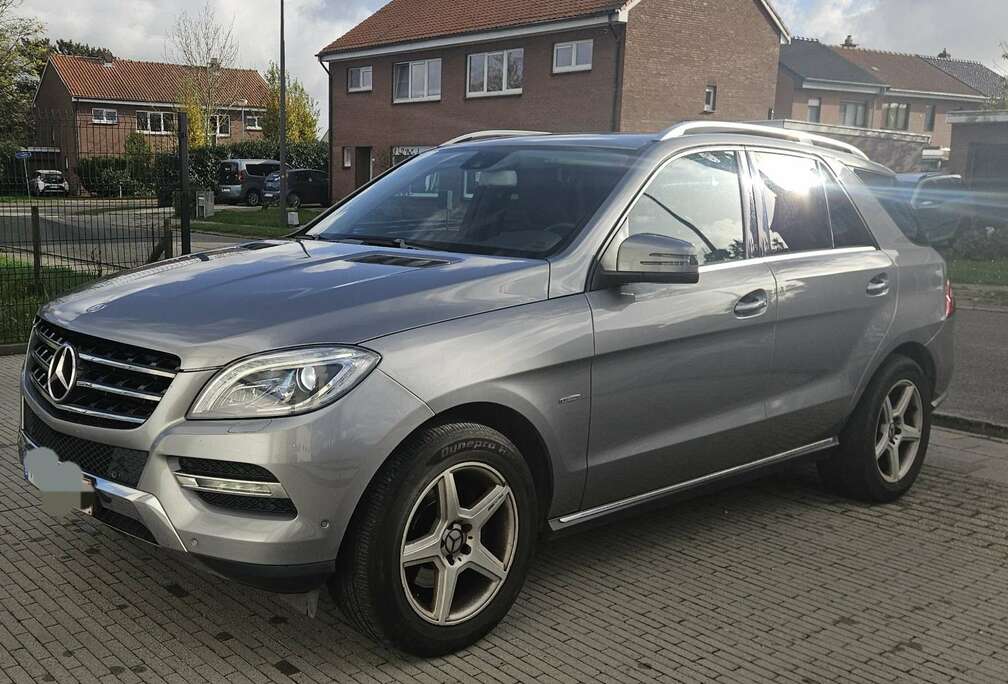 Mercedes-Benz BlueTEC 4MATIC 7G-TRONIC