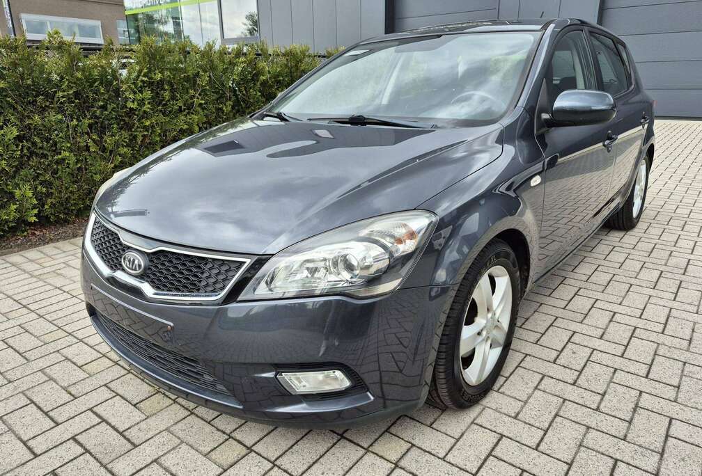 Kia 1.6 CRDi Edition ISG / 168.000KM / Uit overname
