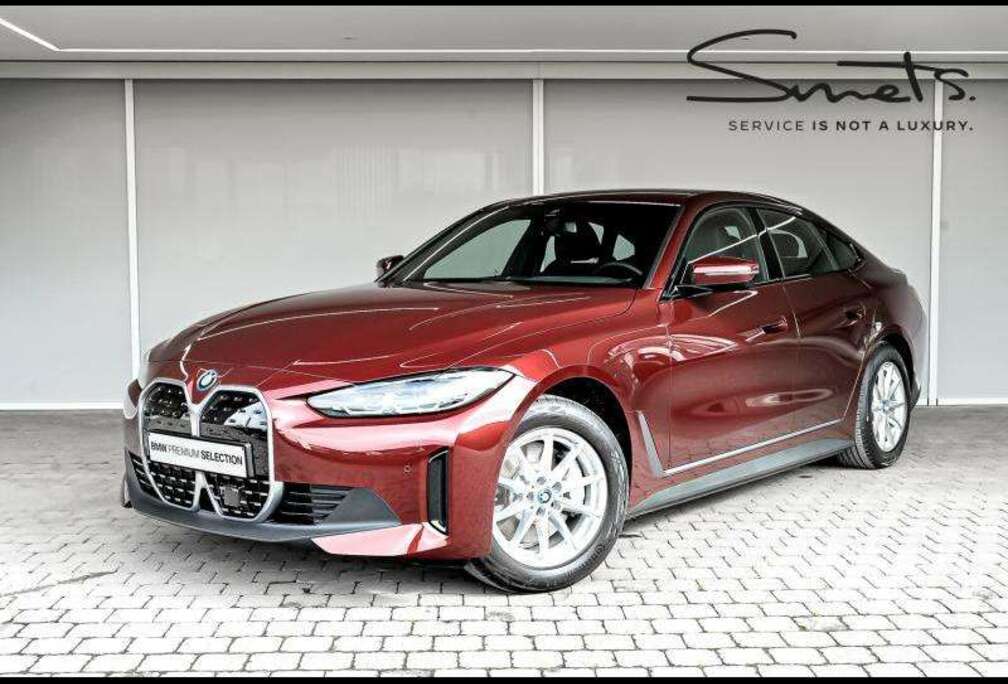 BMW eDrive40 - Navi - DAB - LED