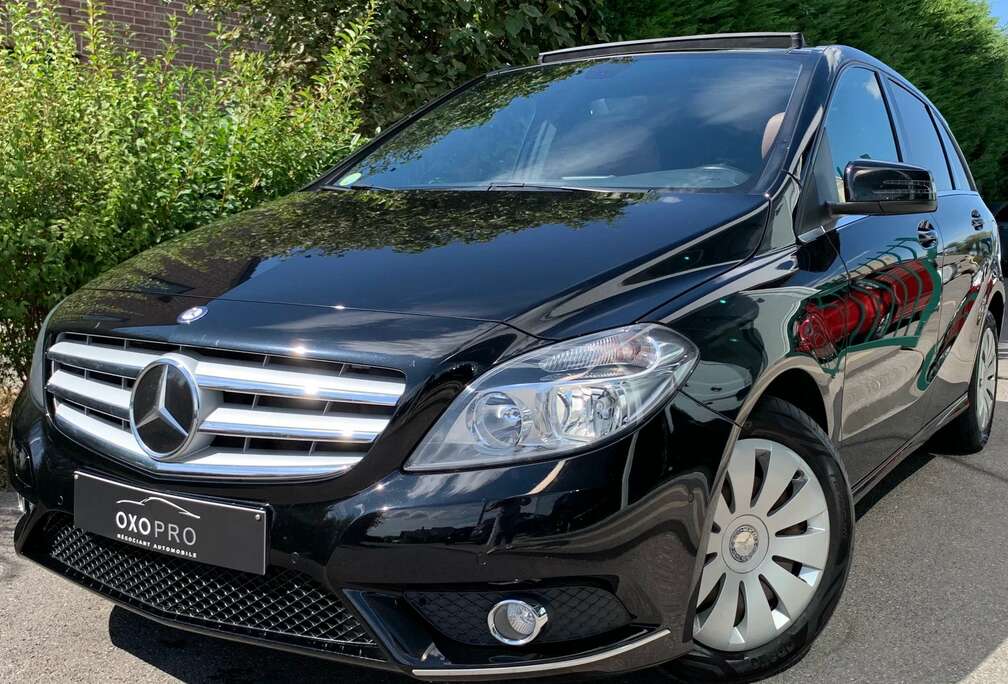 Mercedes-Benz D / Boite Auto / Gps / Toit Pano / Camera / Cruise / Cuir COGNAC / Sieges Électriques / Attache Remorque / PRIX EMPORTER