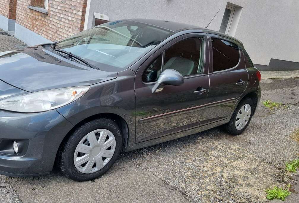 Peugeot 207+ 1.4i Access