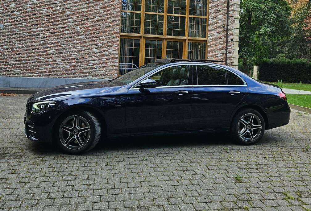 Mercedes-Benz E 300 e 4Matic 9G-TRONIC AMG Line