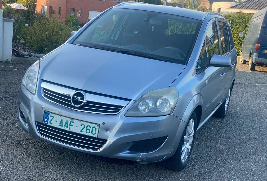 Opel 1.6i Benzine 7places