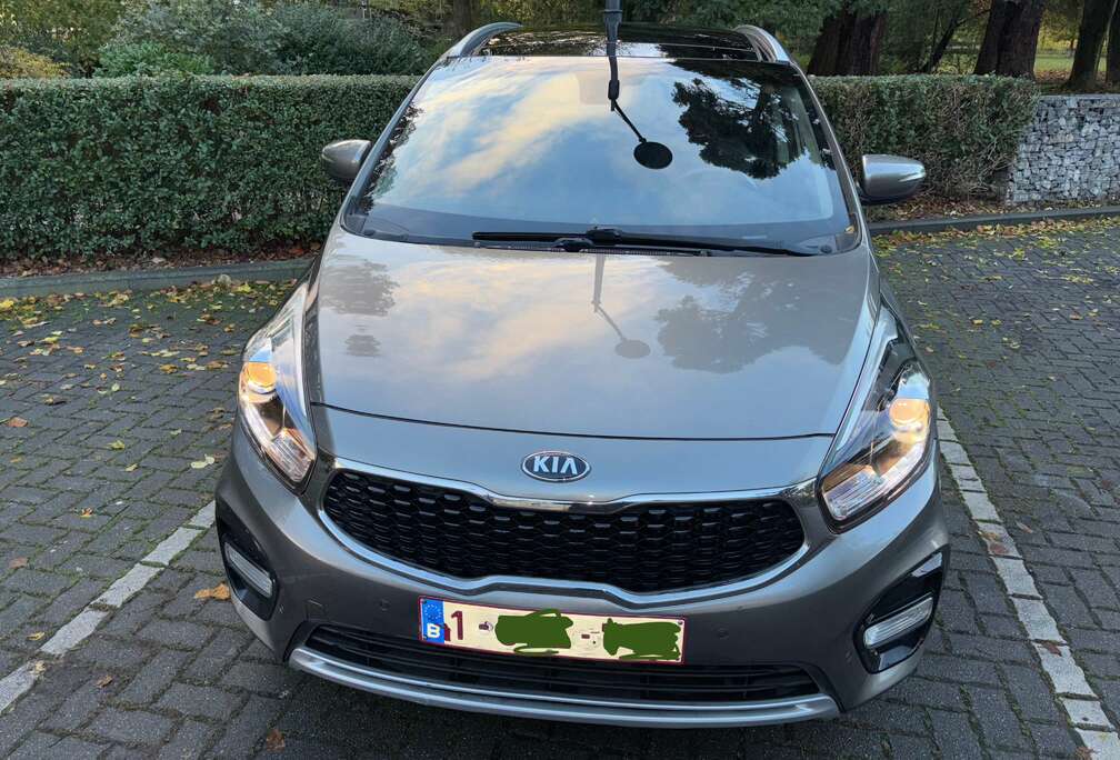 Kia Carens 1.7 CRDi Navi Edition+ DCT