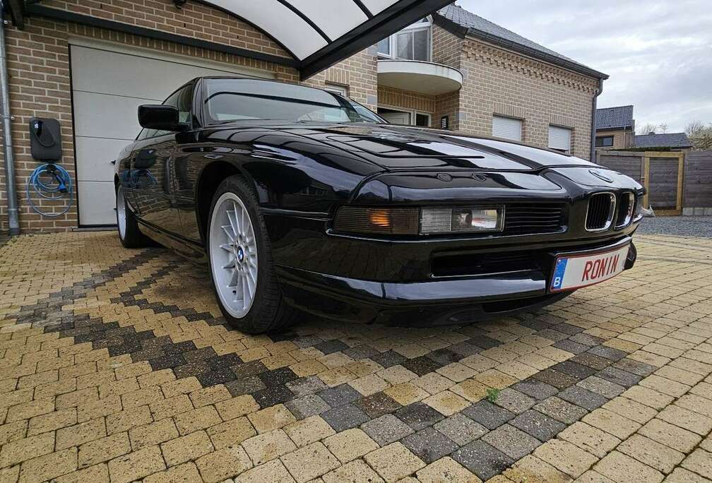 BMW BMW 850i V12 oldtimer zwart