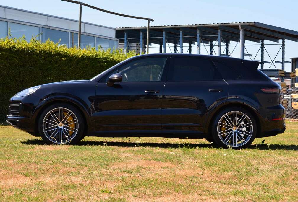 Porsche Cayenne 4.0 Bi-Turbo V8 Tiptronic