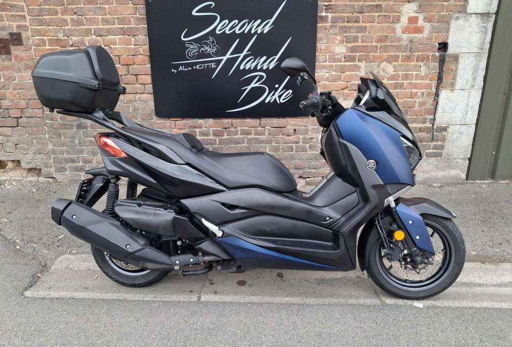 X-MAX 400 EN TRES BON ETAT, DEPOT VENTE, 4550 EUR