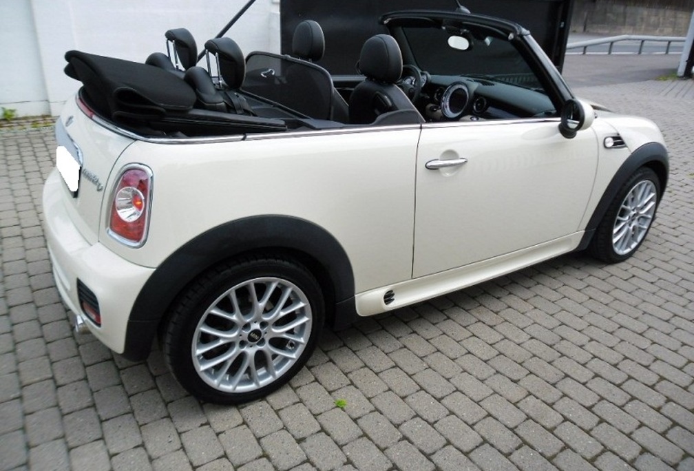 Mini mini cabriolet 1.6 112 cooper d pack chili