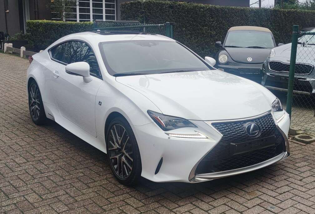 Lexus RC 300h F SPORT
