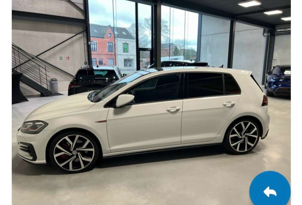 Volkswagen 2.0 TSI DSG Performance *Leder*Pano*keyless*