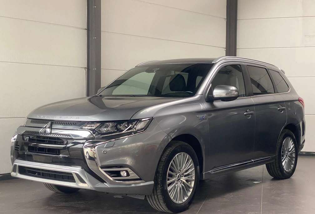 Mitsubishi 2.4i 4WD PHEV Business Edition/FULL/1ERPROPRIO