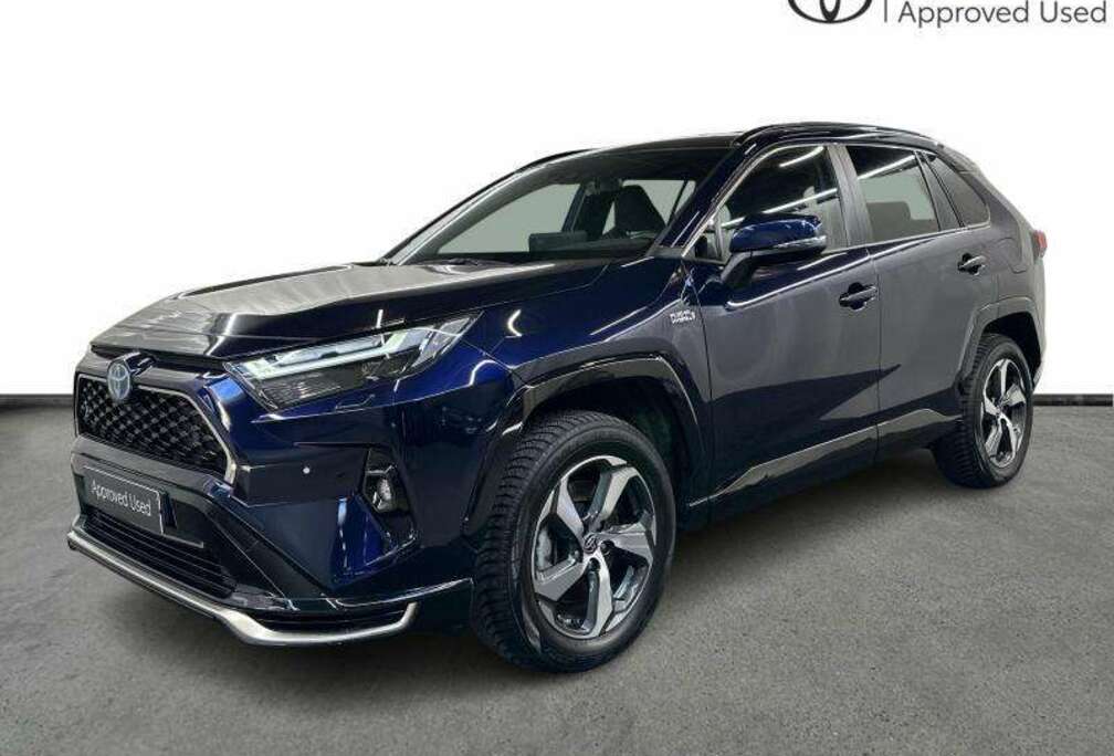 Toyota Dynamic Plus PLUG-IN AWD