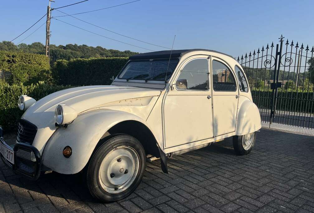 Citroen 2 CV 6 Special