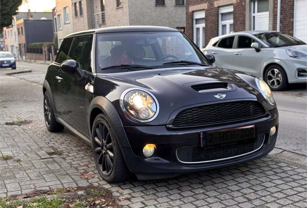 MINI 1.6i Camden