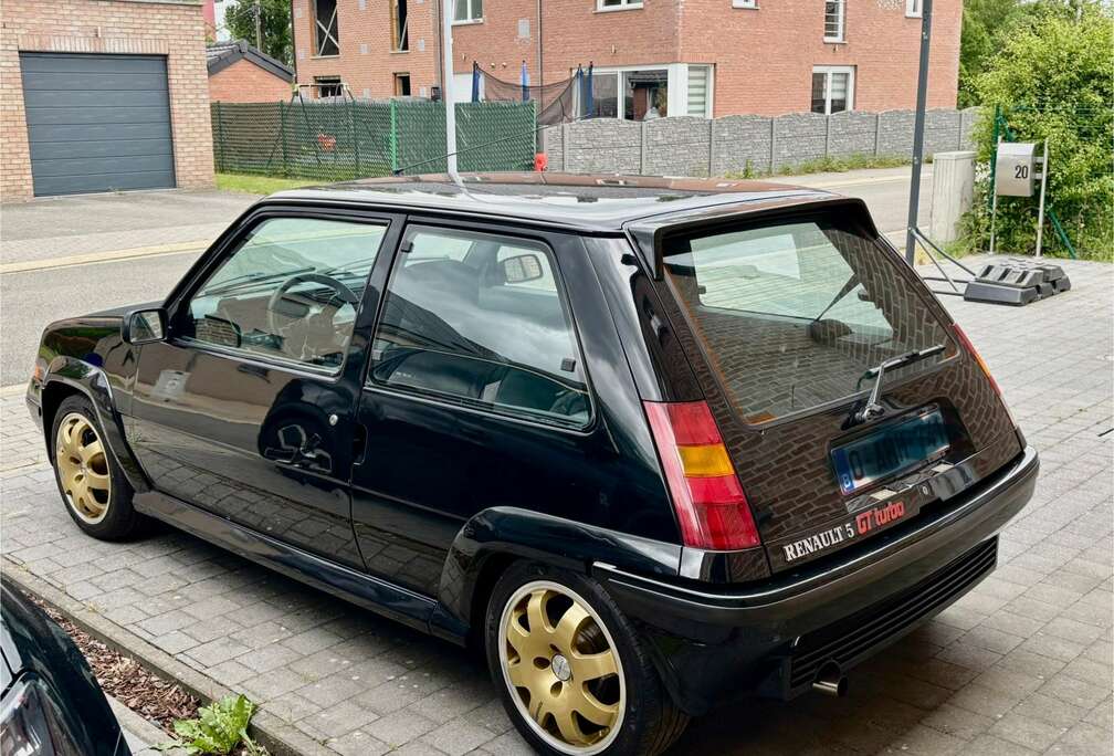Renault GT Turbo  phase 2 - 120 ch -noire - Old Timer