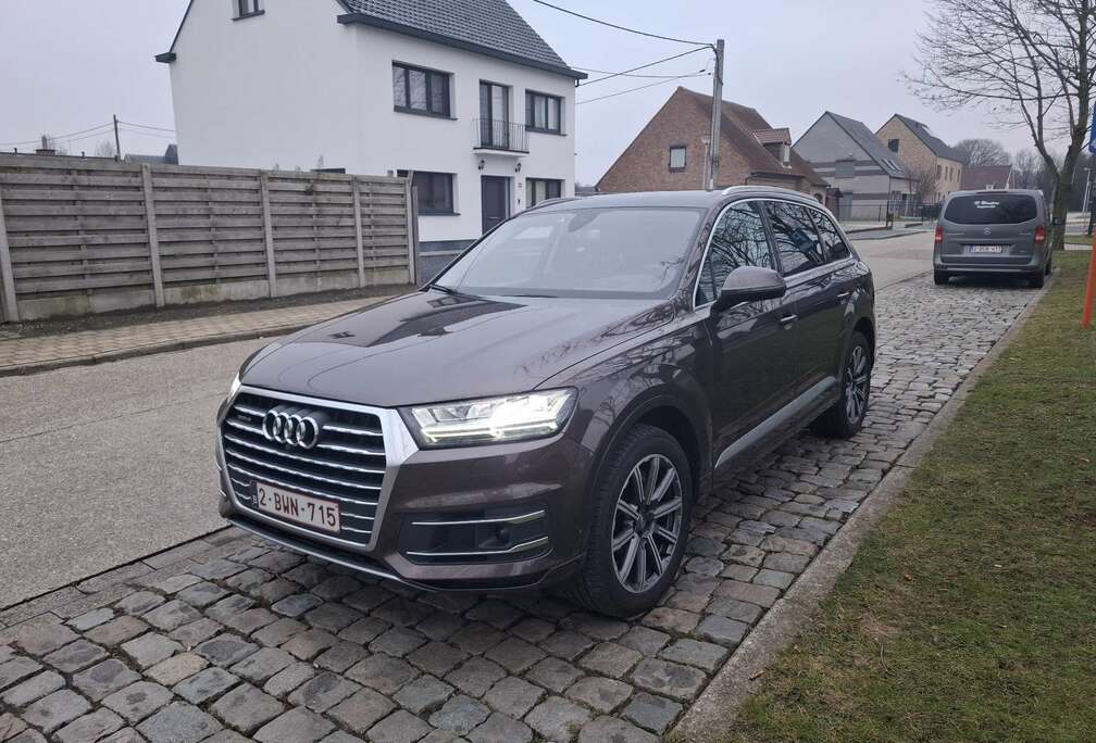 Audi 3.0 TDi V6 ultra Quattro Tiptronic