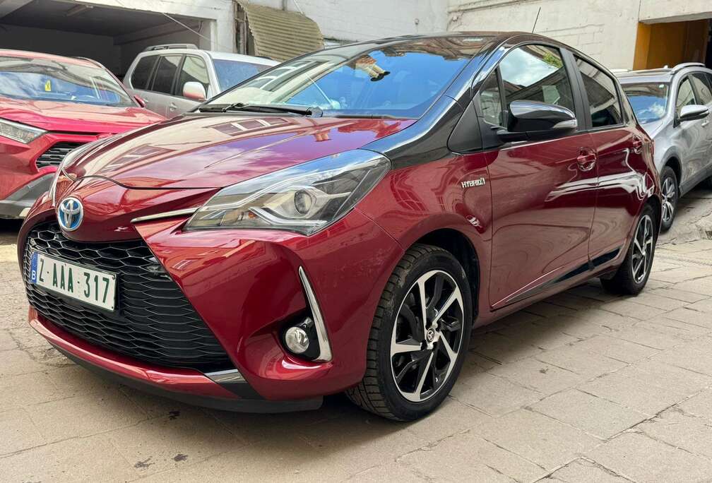 Toyota Hybrid 1.5 VVT-i Style Selection