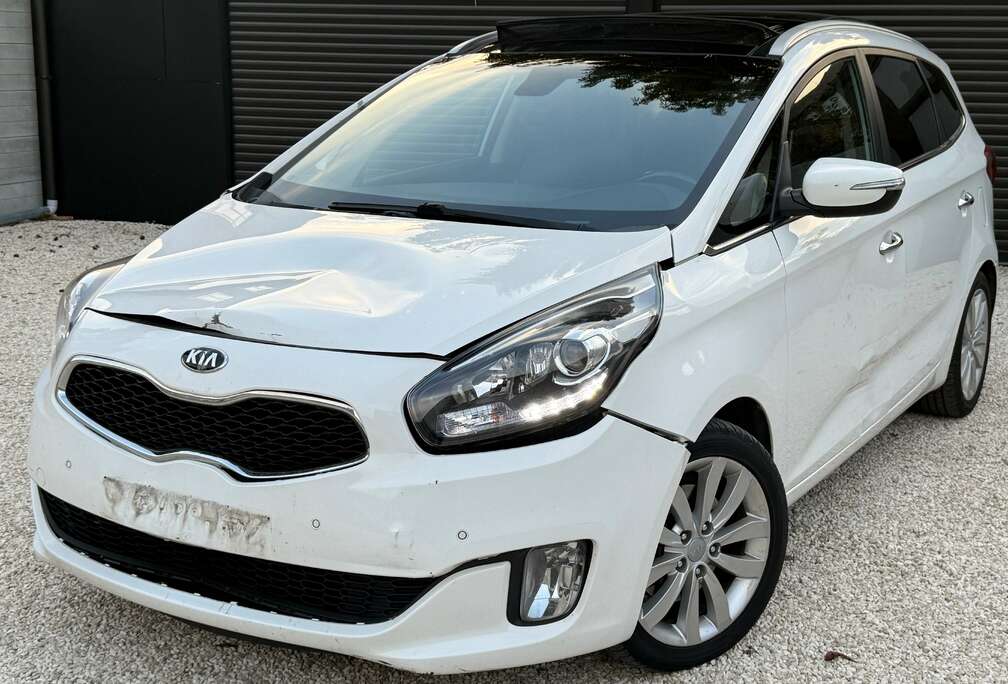Kia Carens 1.7 CRDi  7 PLACES  PANO  NAVI