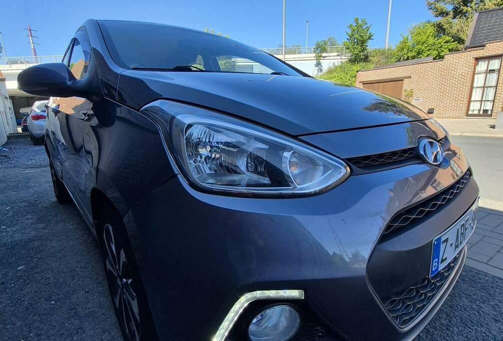 Hyundai 1.2 YES Silver