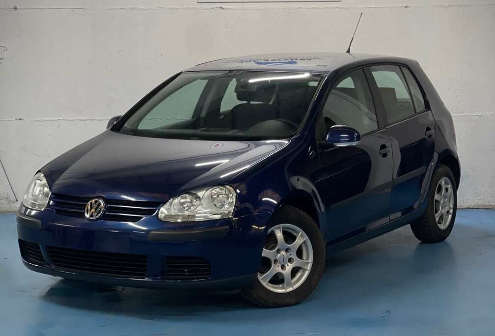 Volkswagen 1.6i 16v FSI Sportline **12 mois de garantie **