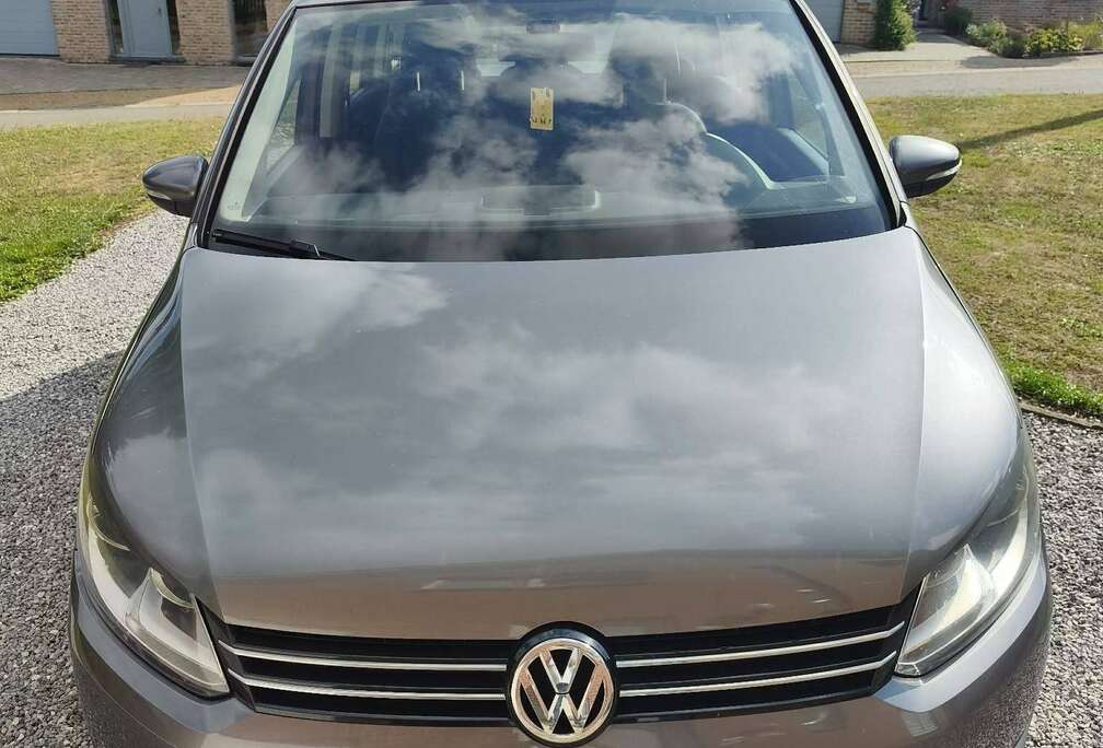Volkswagen Touran 1.6 CR TDi Highline