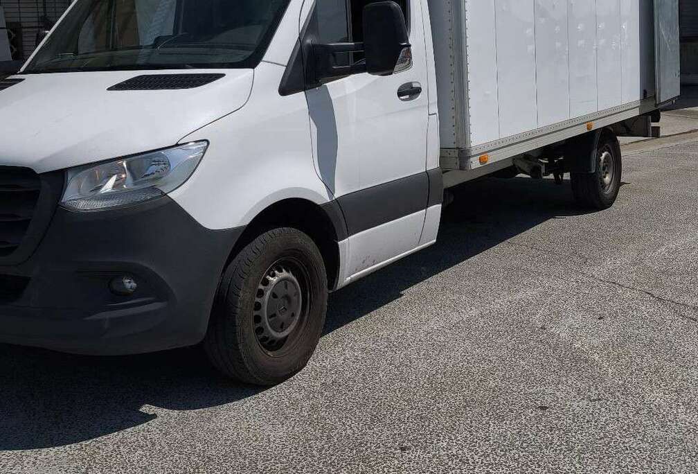 Mercedes-Benz 316 CDI 22m Maxi Navi