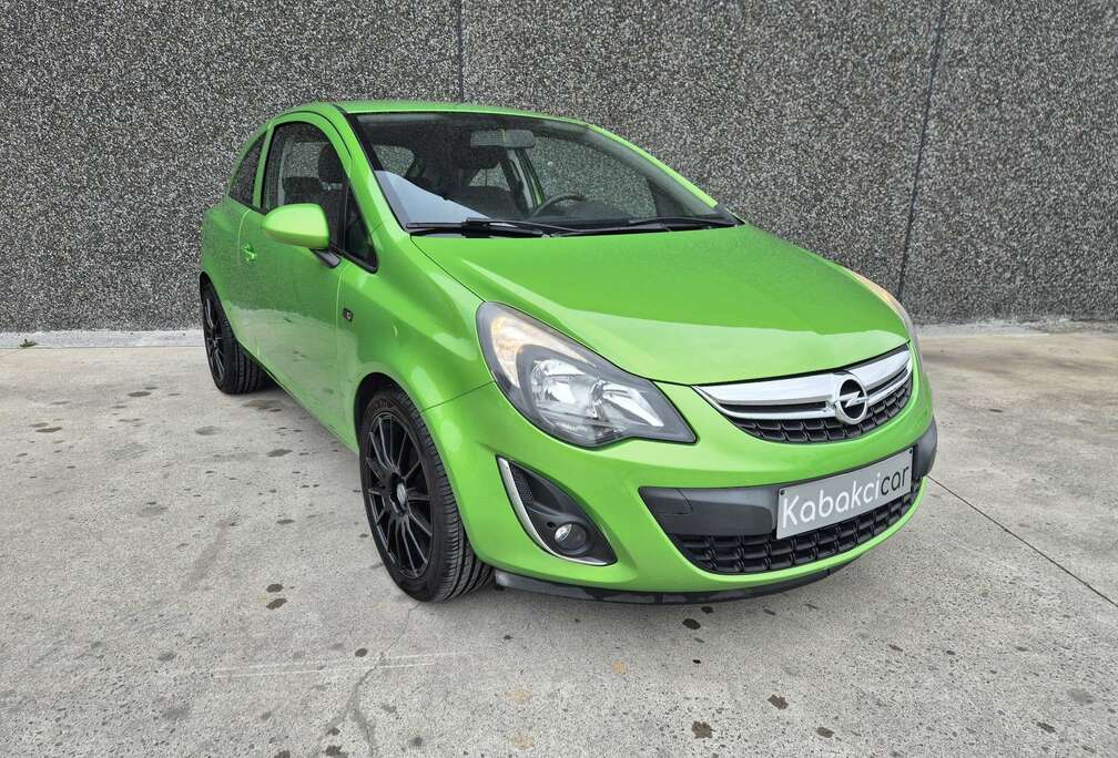 Opel Corsa 1.2i Enjoy// 34.000 KM//GPS//CLIM/GARANTIE