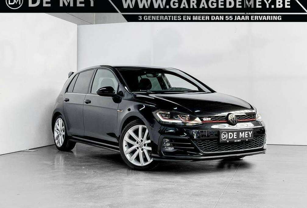 Volkswagen DSG / FACELIFT / CAMERA / GPS / ACC / PDC / LED / ZETELVERWARMING