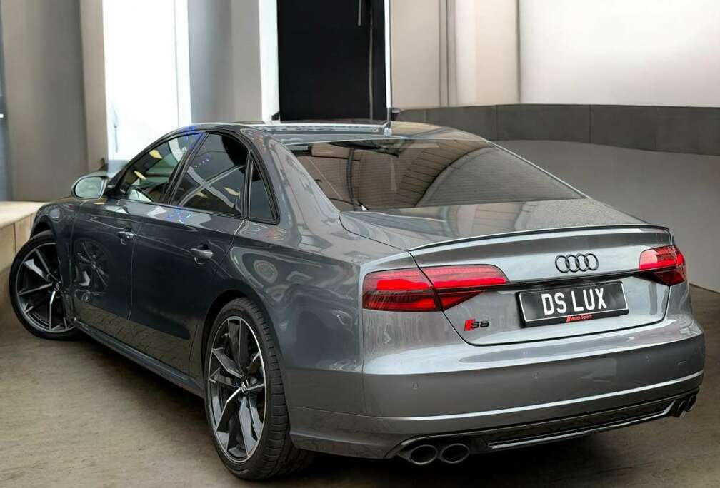 Audi PLUS V8 BITURBO 605CH MATRIX / ACC / BOSE / CARBON