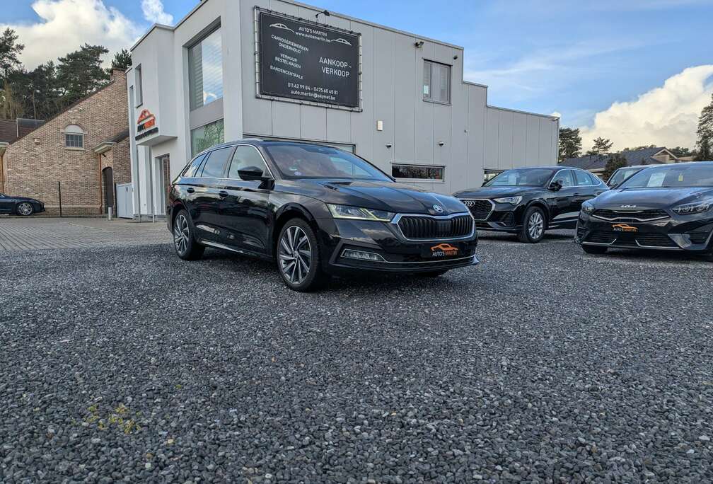 Skoda PHEV Clever+  HUD  CAMERA  NAVI/CARPLAY