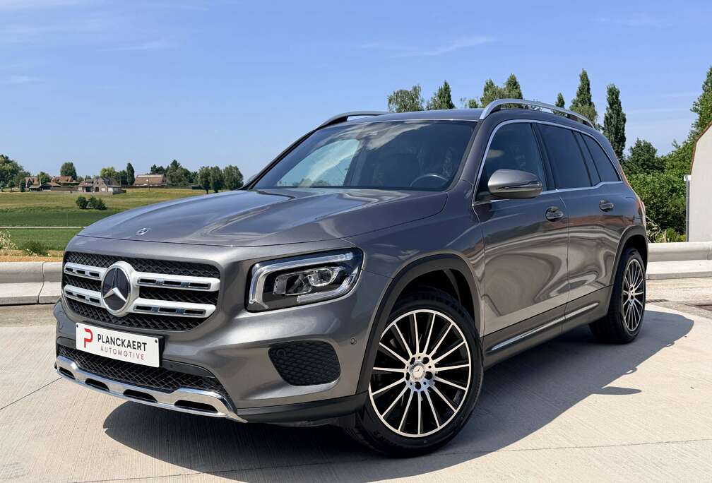 Mercedes-Benz Benzine / Automaat *Camera/GPS/PCD/Leder/Virtual*